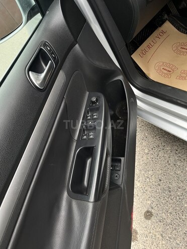 Volkswagen Jetta 2008, 175,838 km - 2.5 l - Sumqayıt