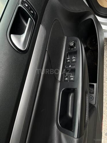 Volkswagen Jetta 2008, 175,838 km - 2.5 l - Sumqayıt