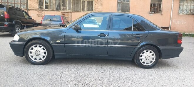 Mercedes C 200 1997, 236,000 km - 2.0 l - Bakı