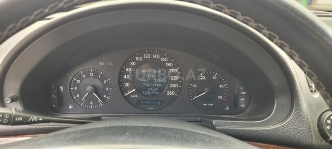 Mercedes E 220 d 2006, 405,002 km - 2.2 l - Zaqatala