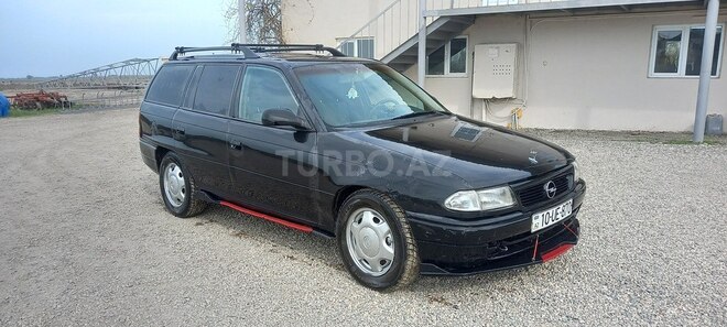 Opel Astra 1995, 51,111 km - 1.8 l - Quba