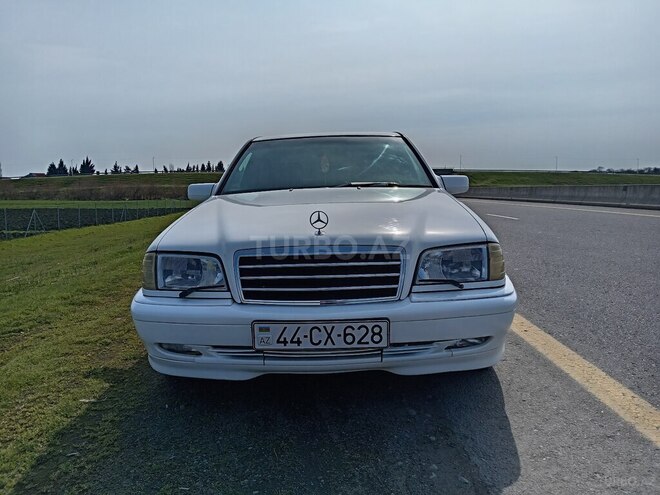 Mercedes C 200 1998, 327,000 km - 2.0 л - Masallı