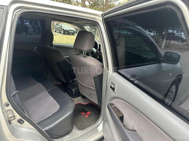 Mitsubishi Airtrek 2001, 288,000 km - 2.4 l - Sumqayıt