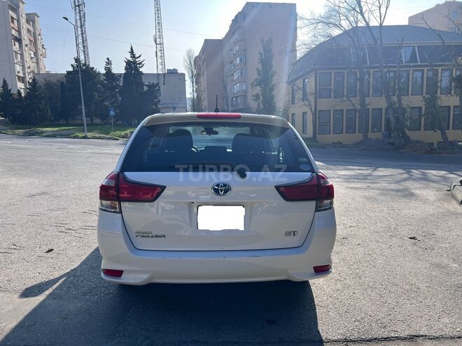 Toyota Corolla Fielder 2019, 140,000 km - 1.5 л - Bakı