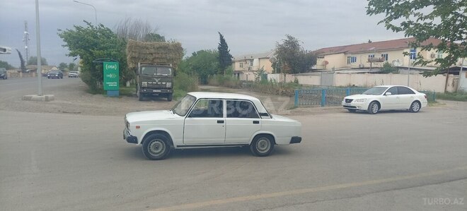 LADA (VAZ) 2107 2004, 58,852 km - 1.6 l - Salyan