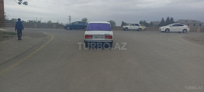 LADA (VAZ) 2107 2004, 58,852 km - 1.6 l - Salyan
