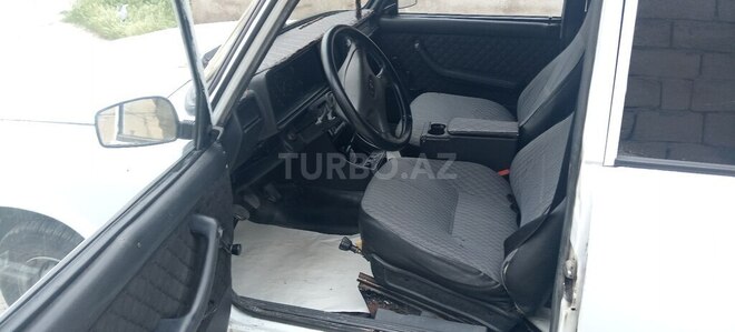 LADA (VAZ) 2107 2004, 58,852 km - 1.6 l - Salyan