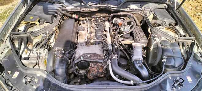 Mercedes E 270 2002, 424,242 km - 2.7 l - Bakı