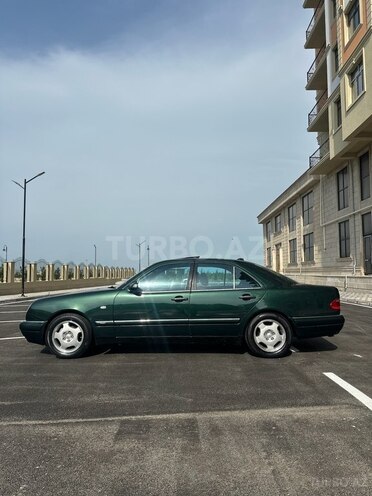Mercedes E 230 1996, 250,000 km - 2.3 l - Bakı