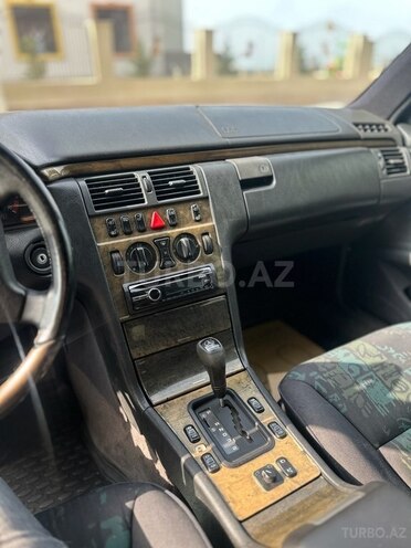 Mercedes E 230 1996, 250,000 km - 2.3 l - Bakı