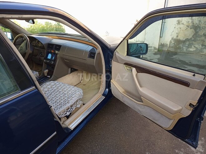 Mercedes C 220 1995, 397,542 km - 2.2 л - Bakı