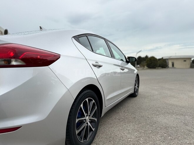 Hyundai Elantra 2017, 174,000 km - 2.0 л - Bakı