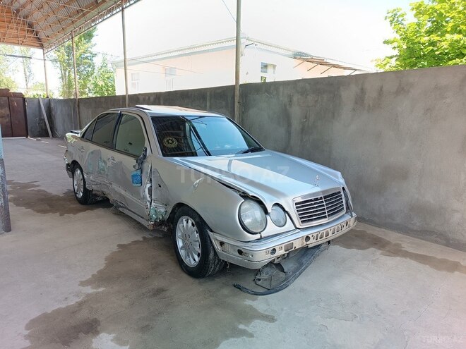 Mercedes E 200 2000, 304,900 km - 2.0 l - Ağstafa
