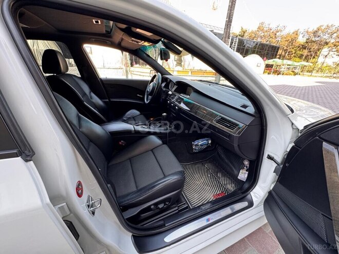 BMW 525 2006, 135,283 km - 2.5 л - Şirvan