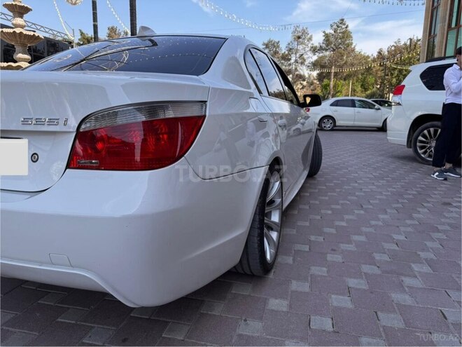 BMW 525 2006, 135,283 km - 2.5 л - Şirvan