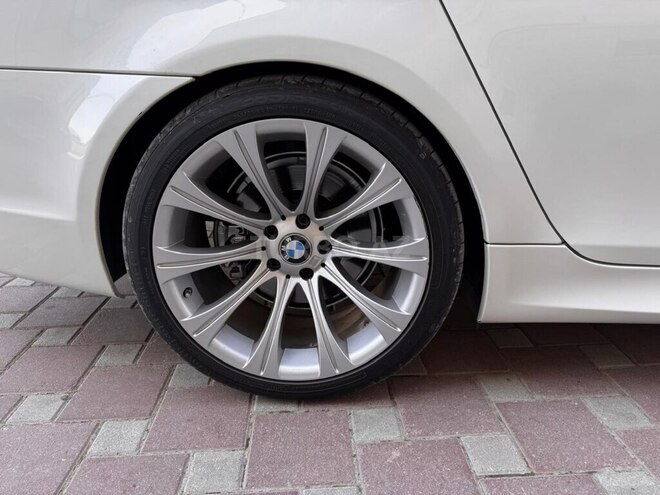 BMW 525 2006, 135,283 km - 2.5 л - Şirvan