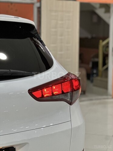 Hyundai Tucson-9