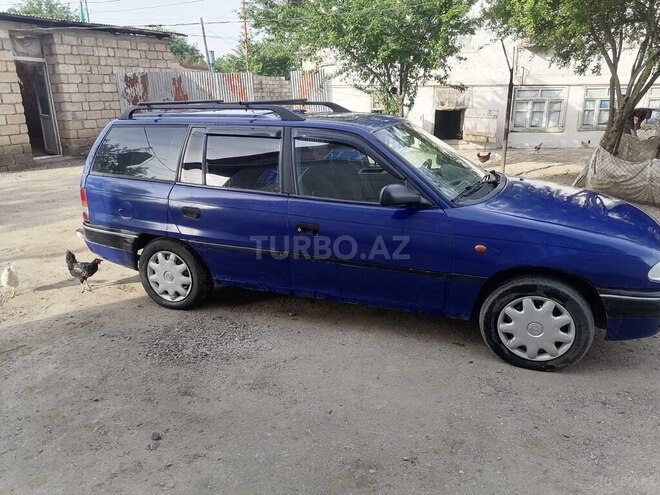 Opel Astra 1995, 889,000 km - 1.7 l - Masallı