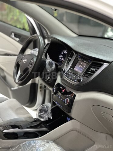 Hyundai Tucson-18