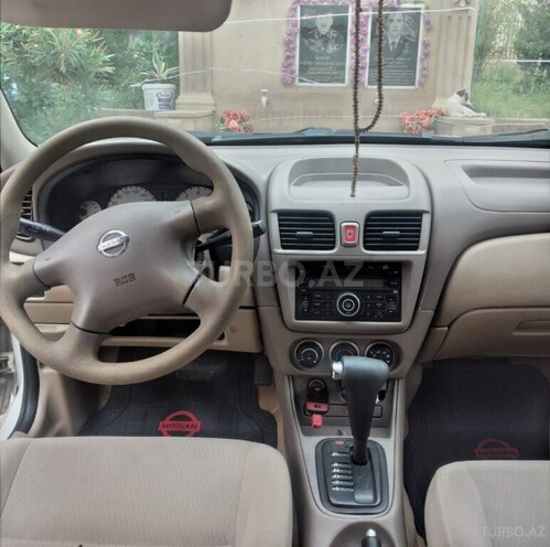 Nissan Sunny 2010, 600,000 km - 1.3 l - Bakı