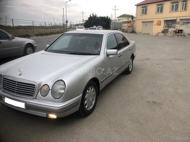 Mercedes E 230 1996, 212,000 km - 2.3 l - Bakı