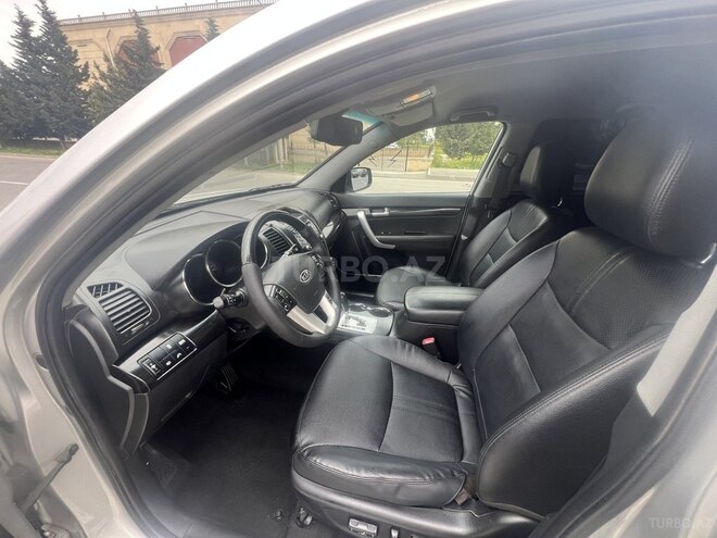 Kia Sorento-10