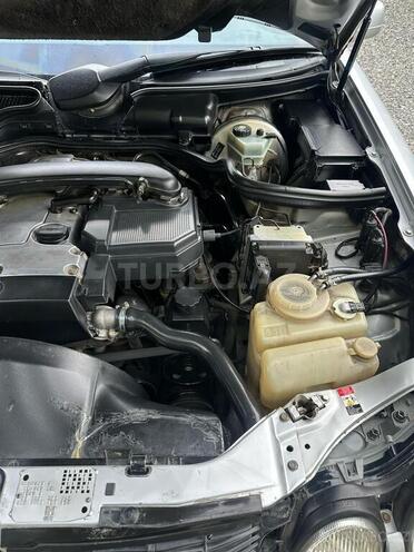 Mercedes E 200 1996, 380,000 km - 2.0 л - Tərtər