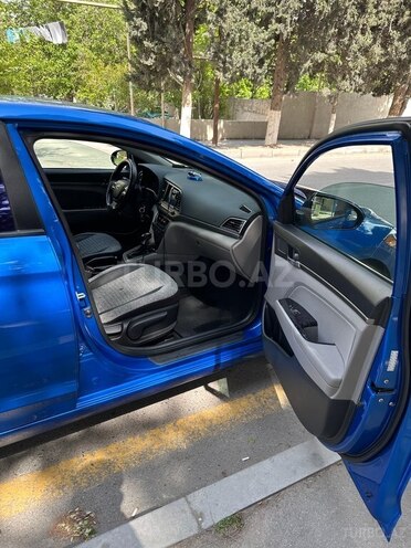 Hyundai Elantra 2016, 204,387 km - 2.0 l - Bakı