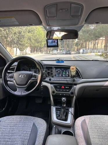 Hyundai Elantra 2016, 204,387 km - 2.0 l - Bakı