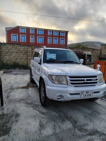 Mitsubishi Pajero io 2000, 260,000 km - 2.0 l - Bakı