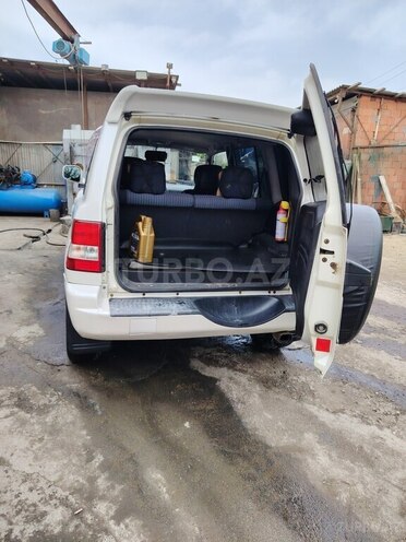 Mitsubishi Pajero io 2000, 260,000 km - 2.0 l - Bakı