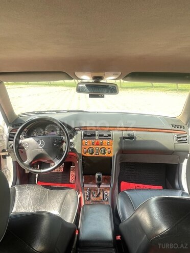 Mercedes E 220 d 1999, 235,000 km - 2.2 l - Bakı