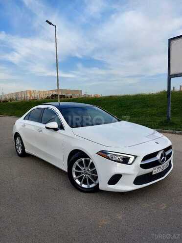 Mercedes  2020, 65,800 km - 2.0 l - Bakı