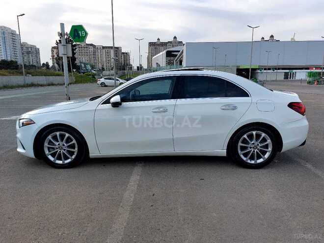 Mercedes  2020, 65,800 km - 2.0 l - Bakı