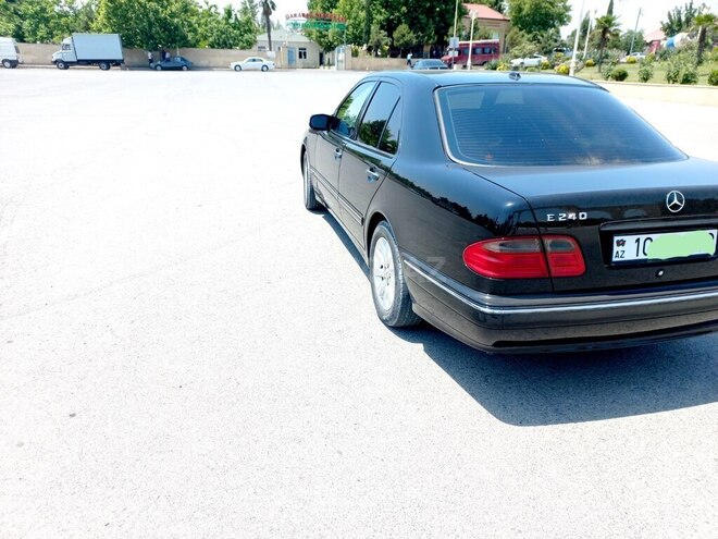 Mercedes E 240 2000, 330,000 km - 2.4 l - Bərdə