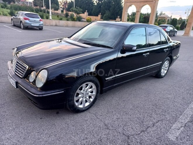 Mercedes E 240 2000, 330,000 km - 2.4 l - Bərdə
