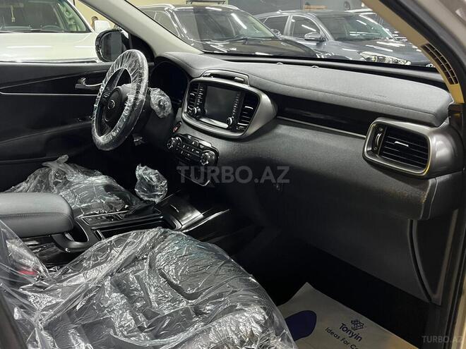 Kia Sorento-10