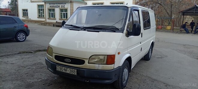 Ford Transit 2000, 560,000 km - 2.5 л - Sabirabad