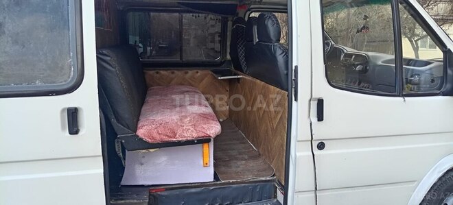 Ford Transit 2000, 560,000 km - 2.5 л - Sabirabad