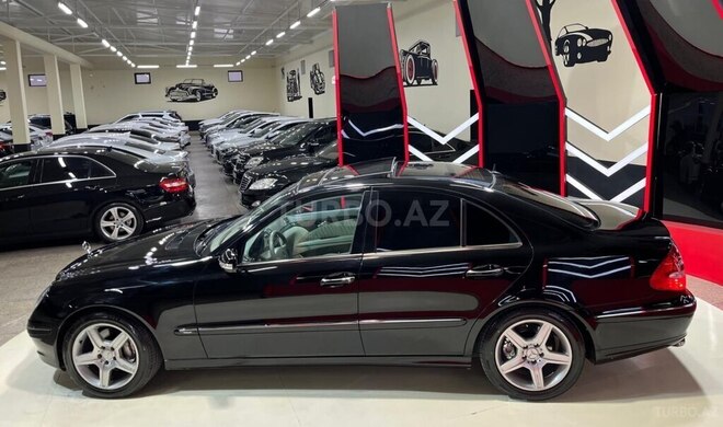 Mercedes E 320 2003, 289,009 km - 3.2 л - Sumqayıt