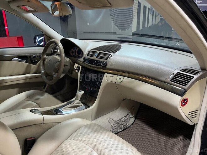 Mercedes E 320 2003, 289,009 km - 3.2 л - Sumqayıt