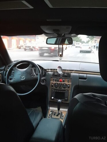 Mercedes E 240 2000, 366,000 km - 2.4 l - Bakı