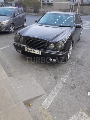 Mercedes E 240 2000, 366,000 km - 2.4 l - Bakı