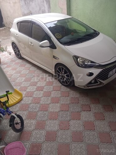 Toyota Aqua 2014, 99,000 km - 1.5 l - Bakı