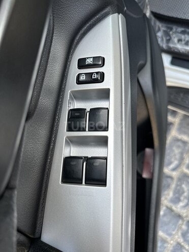 Toyota Land Cruiser 2013, 79,000 km - 4.0 l - Bakı
