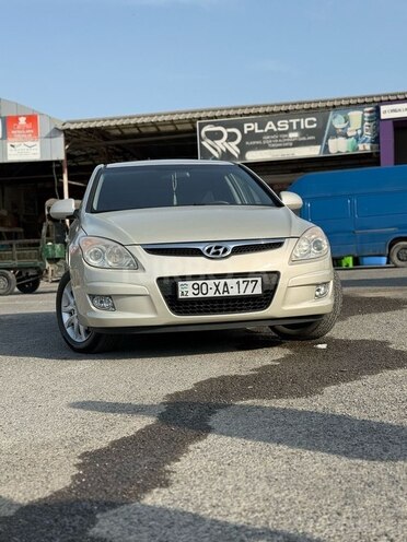 Hyundai i30 2009, 207,000 km - 1.6 л - Bakı