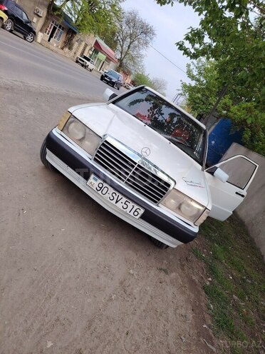 Mercedes 190 1990, 450,000 km - 2.0 l - Füzuli