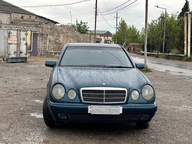 Mercedes E 220 d 1997, 5,632,493 km - 2.2 l - Bakı
