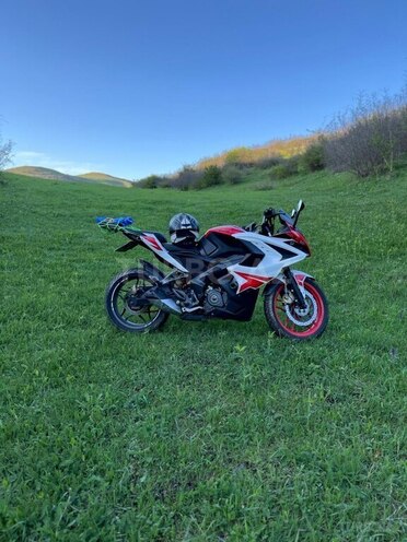 Bajaj Pulsar RS 200 2019, 15,000 km - 0.2 l - Tovuz