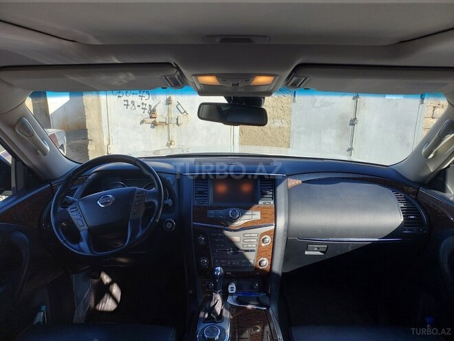 Nissan Patrol 2013, 140,587 km - 5.6 l - Sumqayıt